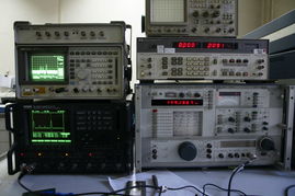 無(wú)線電愛(ài)好者實(shí)驗(yàn)室 儀器儀表集中營(yíng)，探索無(wú)線世界的秘密武器